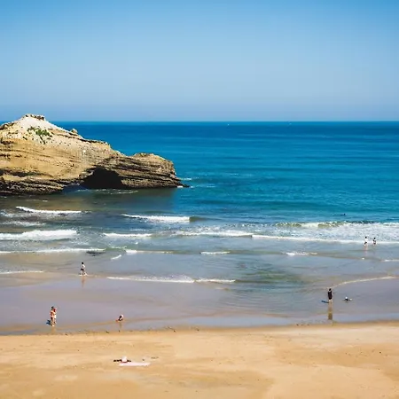 Sleeps 6 Pool Wifi * Biarritz